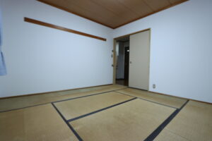 庄内町1-2-20-2F 5LDKアパート ﾍﾟｯﾄ可 大型犬OK